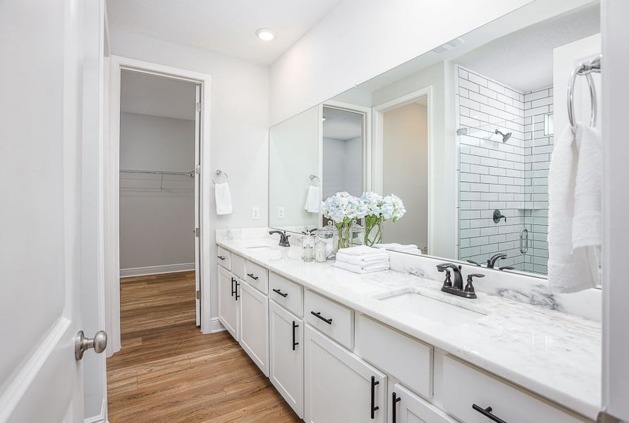 Representative furnished interior of a home built from the Sienna by Maronda Homes in Bella Estates, Plant City (Image 5).