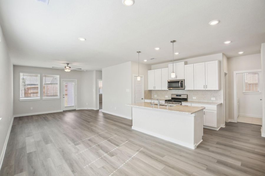 Photo is not of the actual home but is an inspirational photo of builder’s model home and may depict options, furnishings, and/or decorator features that are not included. Photo is not of the actual home but is an inspirational photo of builder’s model home and may depict options, furnishings, and/or decorator features that are not included.