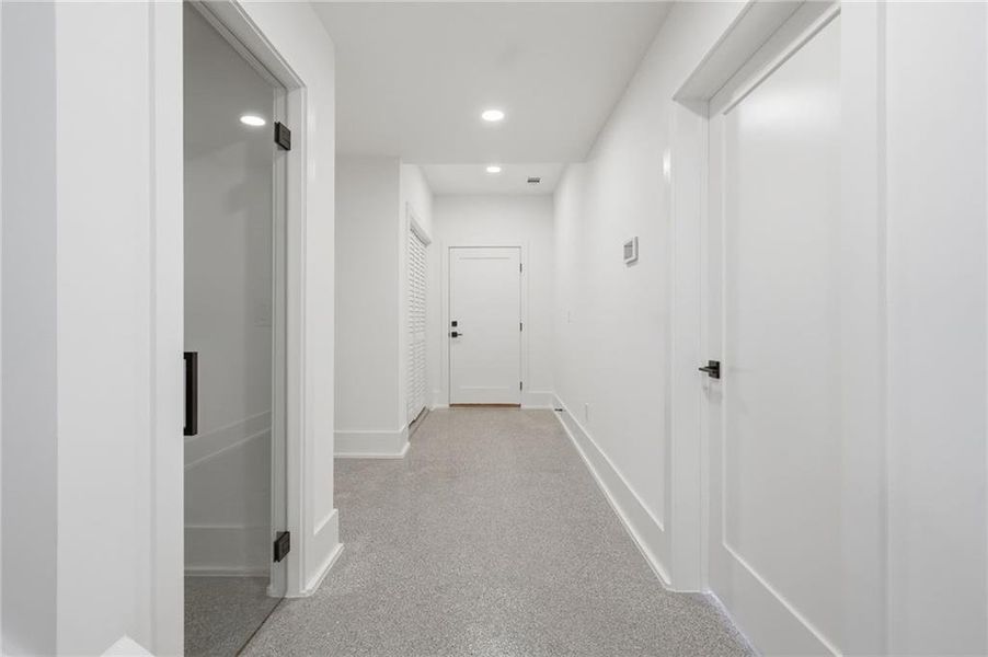 Spacious, unfurnished interior of a new home in , Roswell (Image 49).