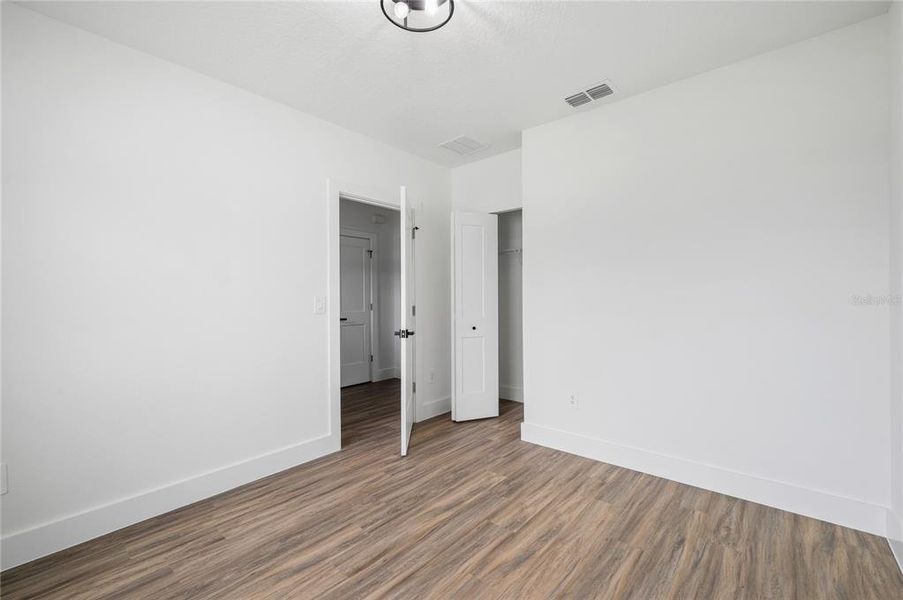 Spacious, unfurnished interior of a new home in , Deltona (Image 43).