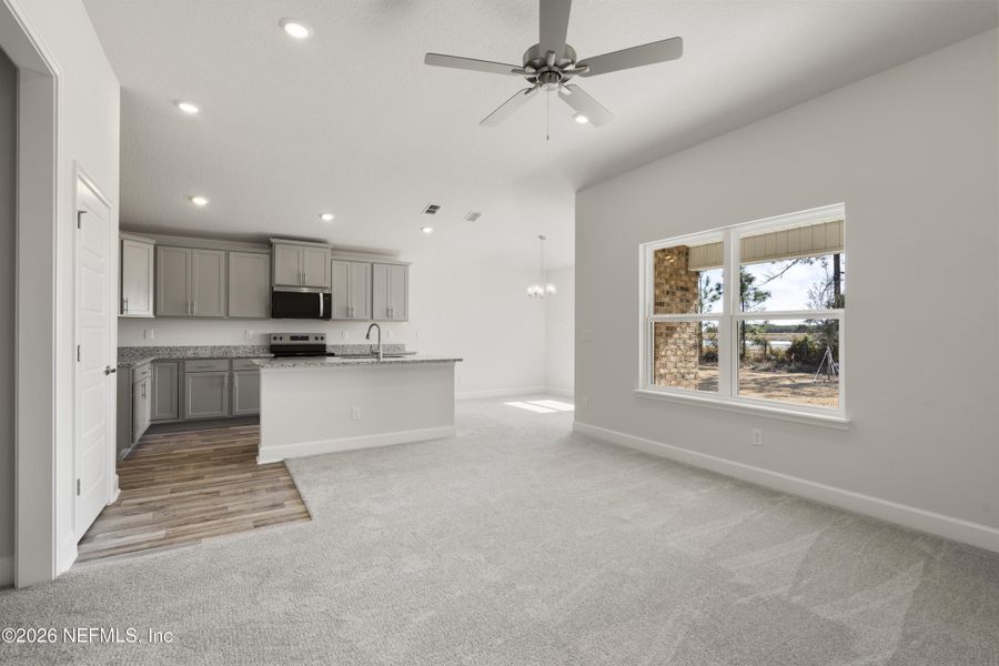 Spacious, unfurnished interior of a new home in Shadow Crest at Rolling Hills, Green Cove Springs (Image 14).