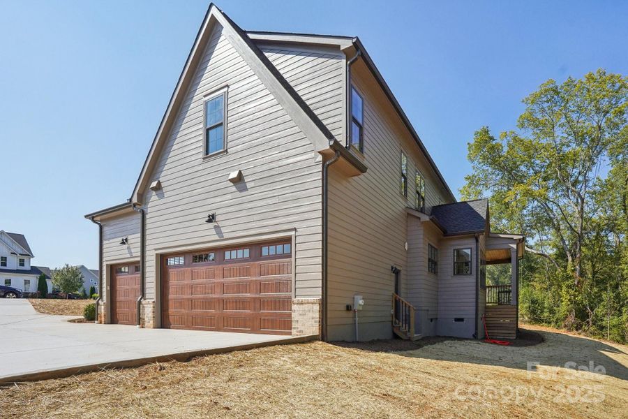 Image 45 of a home in .