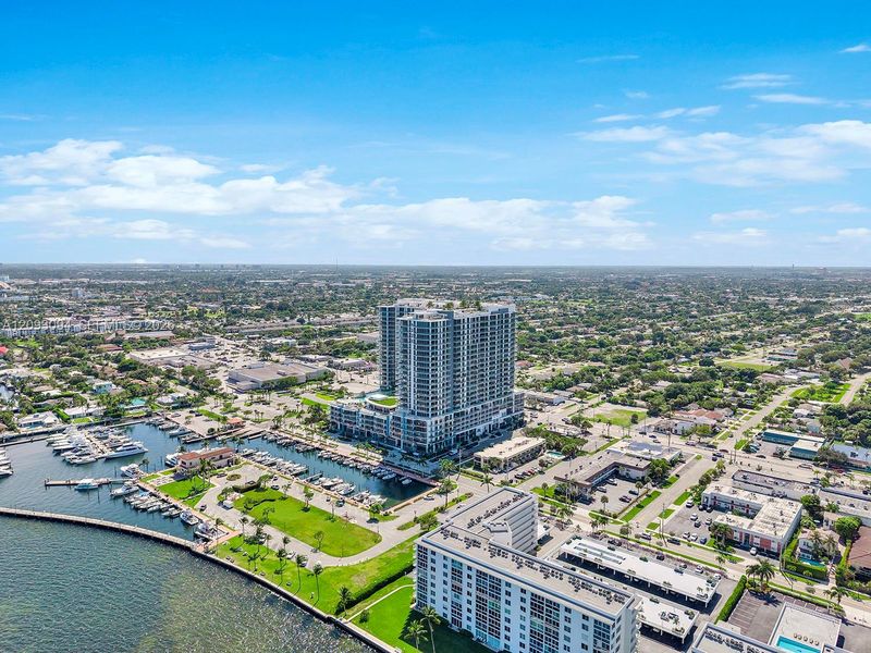 Condo located in West Palm Beach, FL showcasing its design and architecture (Image 17). Condo located in West Palm Beach, FL showcasing its design and architecture (Image 17).