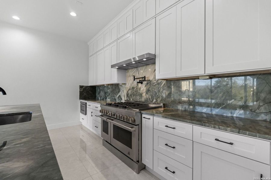 Furnished interior view inside a new home in , San Antonio (Image 34).