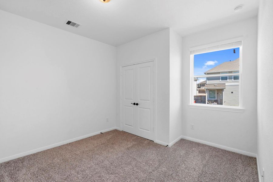 Spacious, unfurnished interior of a new home in Woodforest, Montgomery (Image 19).