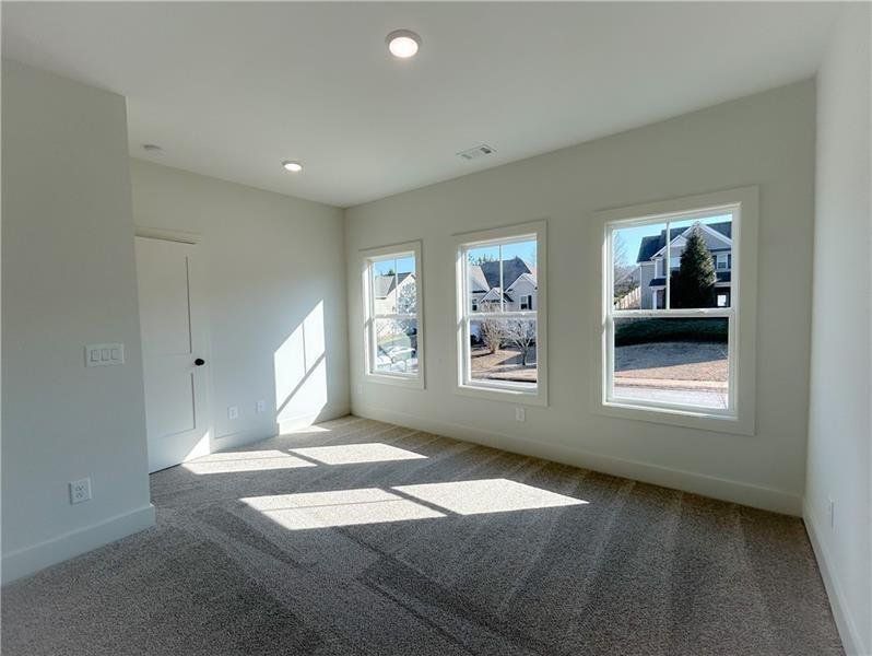 Spacious, unfurnished interior of a new home in , Cartersville (Image 15).