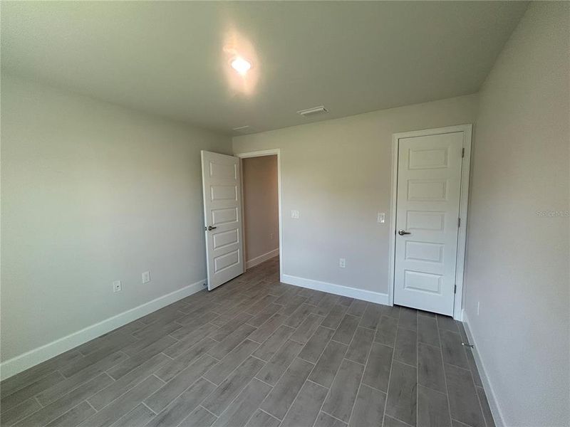 Spacious, unfurnished interior of a new home in Deep Creek, Punta Gorda (Image 11).