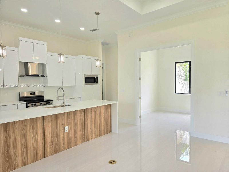 Image 27 of a home in . Image 27 of a home in .