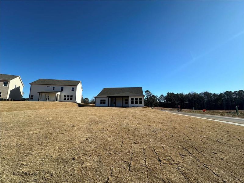 Exterior details and patio area of a home in Summerlin, Winder (Image 33).