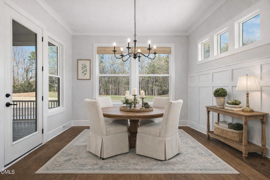Virtually Staged Dining