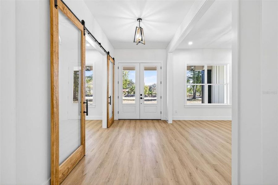 Spacious, unfurnished interior of a new home in , Dade City (Image 53). Spacious, unfurnished interior of a new home in , Dade City (Image 53).