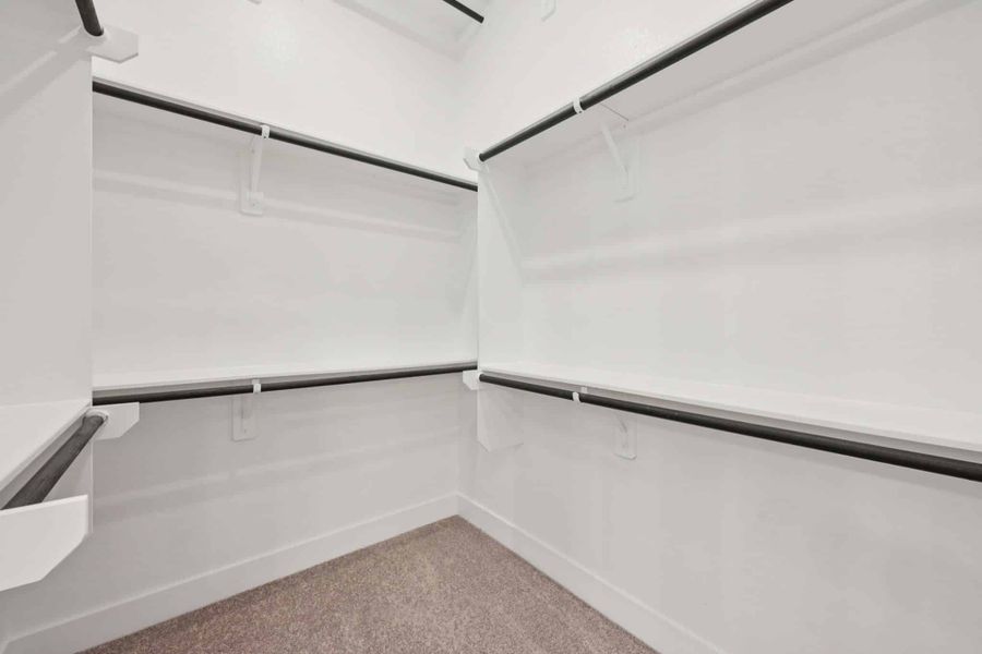 Spacious, unfurnished interior of a new home in Kresston, Montgomery (Image 31).