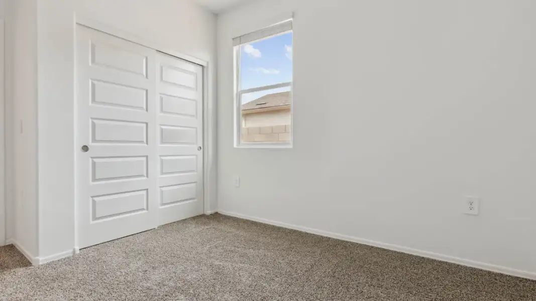 Spacious, unfurnished interior of a new home in Carlton Commons, Casa Grande (Image 23).