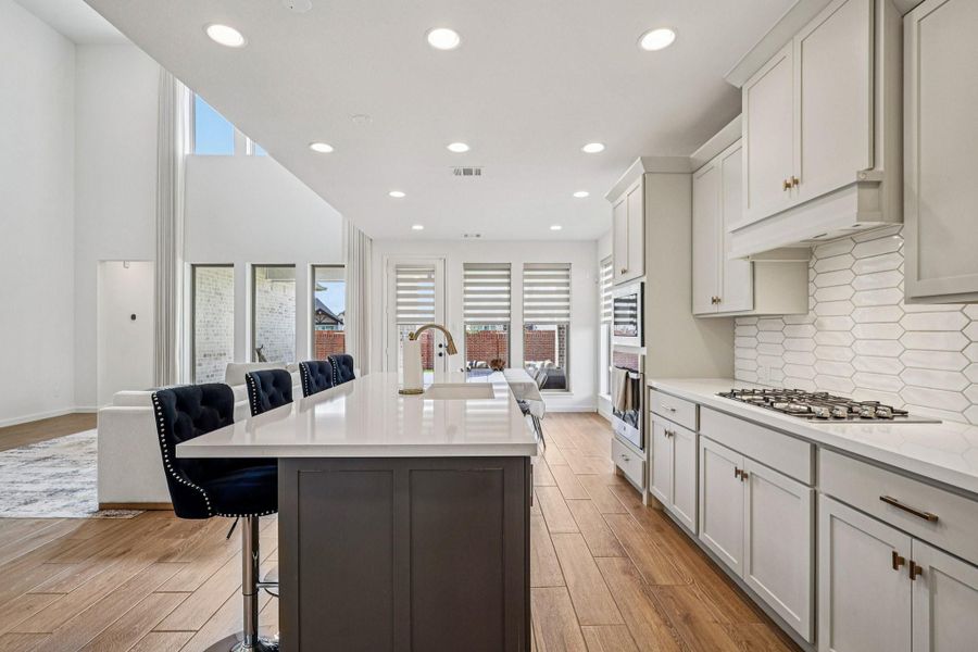 Furnished interior view inside a new home in Sienna, Missouri City (Image 12).