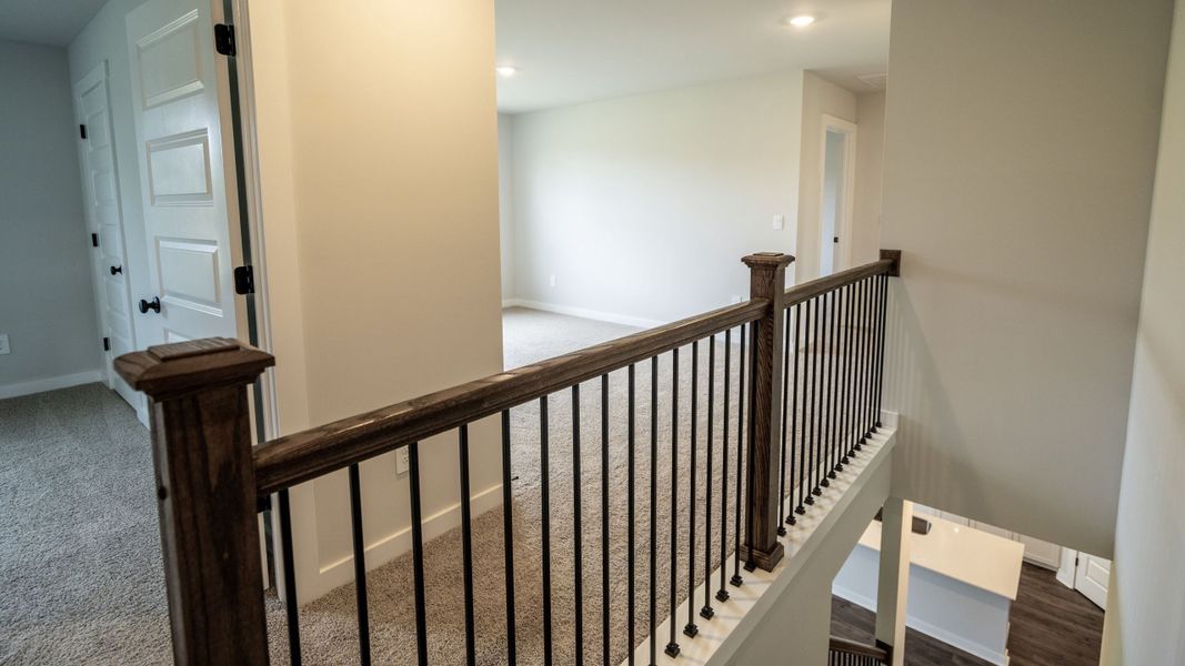 Spacious, unfurnished interior of a new home in Pottsview, Smyrna (Image 22).