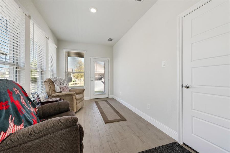 Could be used a sunroom, extra tv room, or office with lots of windows. Could be used a sunroom, extra tv room, or office with lots of windows.