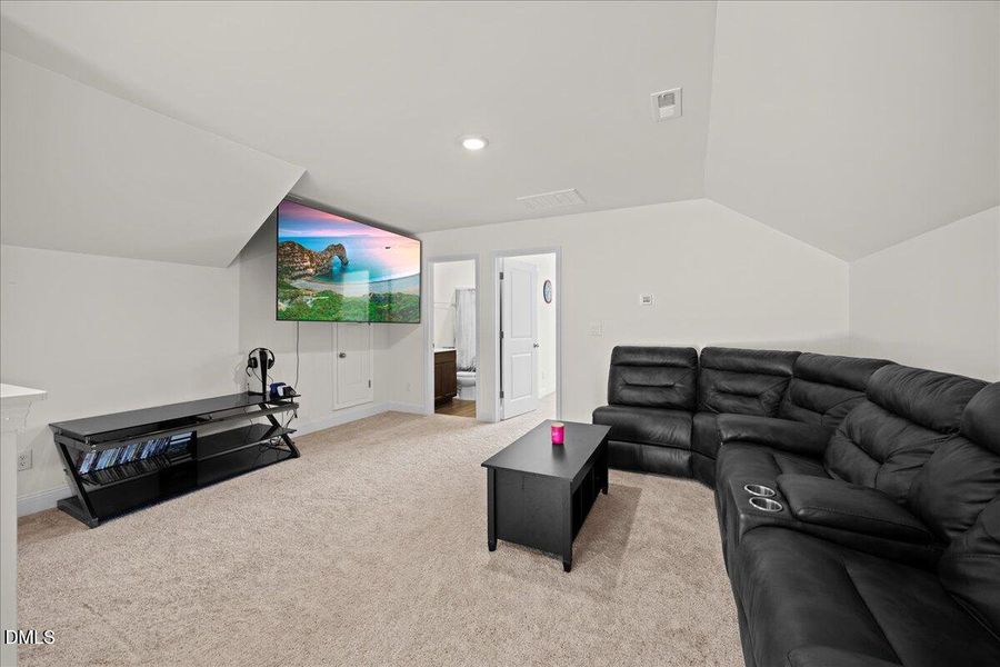 35-2A1A0220 35-2A1A0220