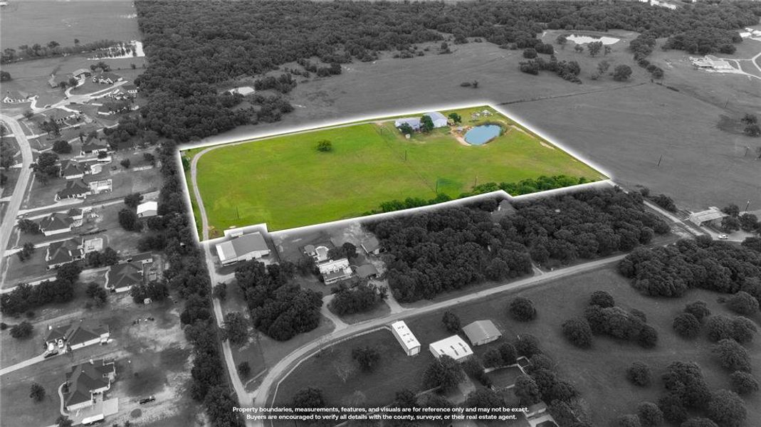 Community amenities in , Azle (Image 31).