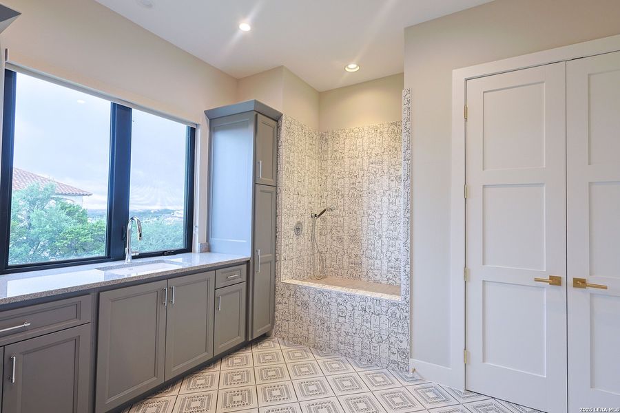 Furnished interior view inside a new home in , San Antonio (Image 7).