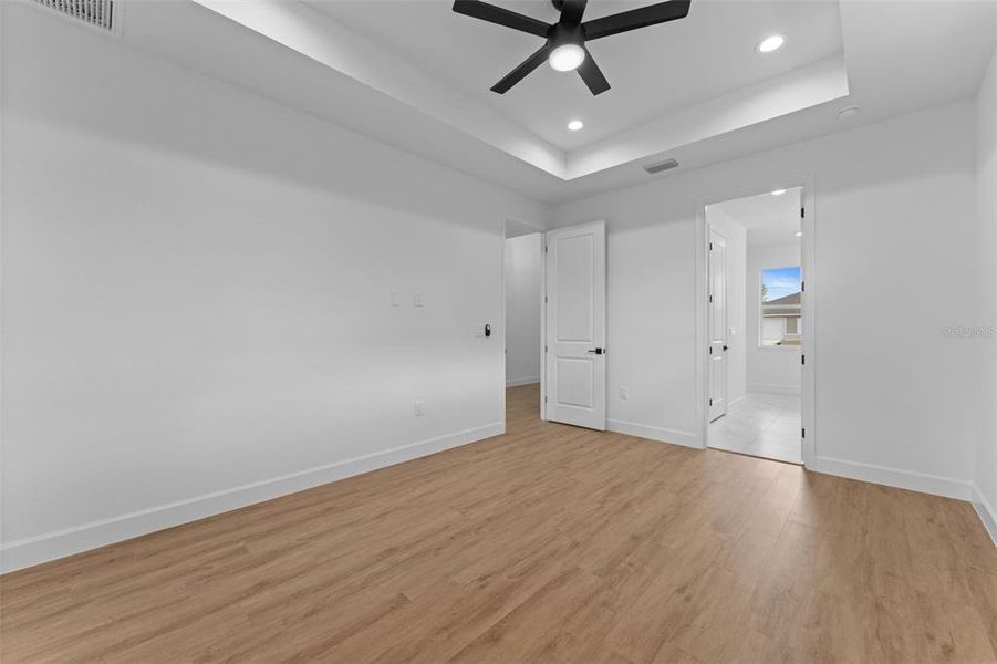 Spacious, unfurnished interior of a new home in , North Port (Image 25).