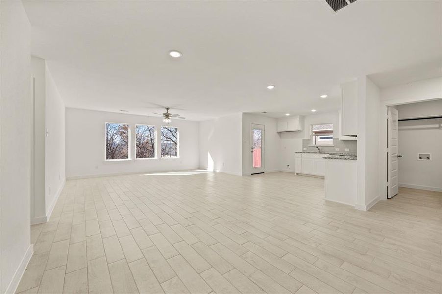 Spacious, unfurnished interior of a new home in Runaway Bay, Runaway Bay (Image 15).