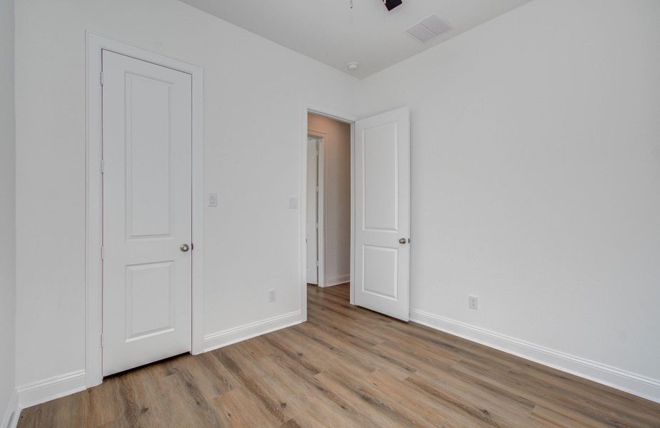Spacious, unfurnished interior of a new home in , Cleveland (Image 33).