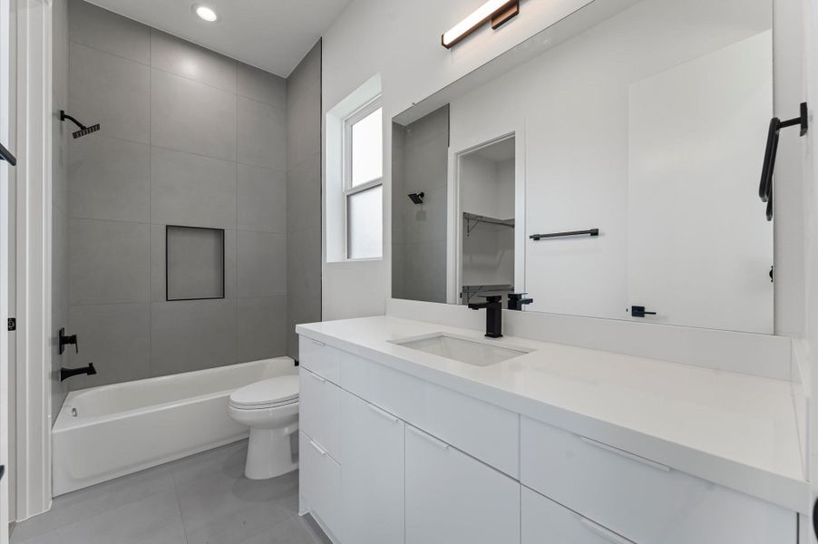 Furnished interior view inside a new home in , Missouri City (Image 10). Furnished interior view inside a new home in , Missouri City (Image 10).