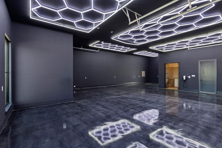 Spacious, unfurnished interior of a new home in , Bartonville (Image 19). Spacious, unfurnished interior of a new home in , Bartonville (Image 19).