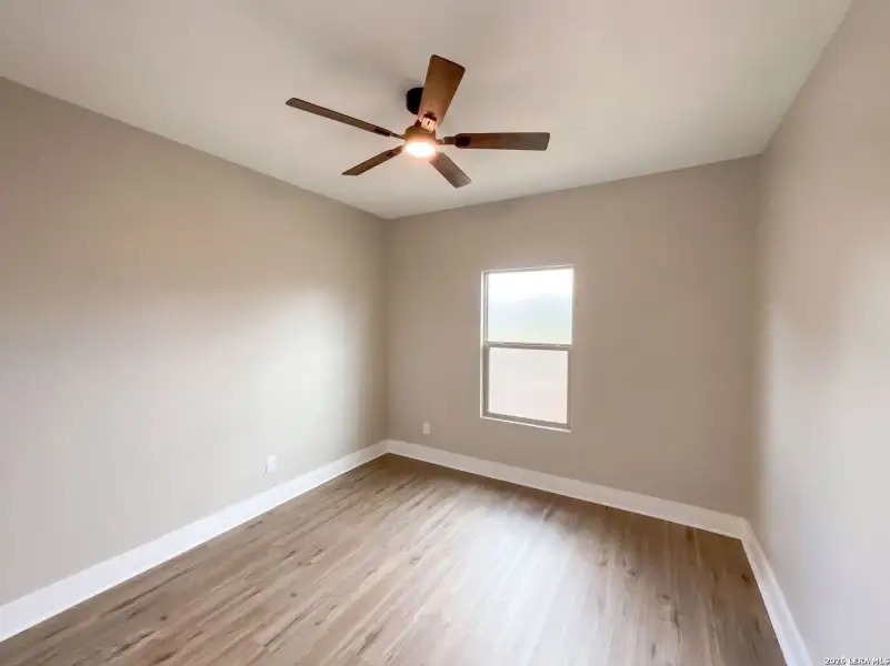 Spacious, unfurnished interior of a new home in , Lytle (Image 15).