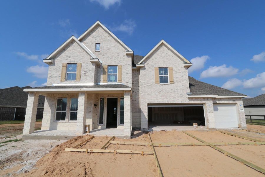 Two story home with 4 beds, 3.5 baths, and 3 car garage Two story home with 4 beds, 3.5 baths, and 3 car garage