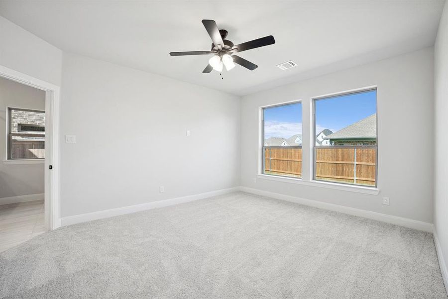 Spacious, unfurnished interior of a new home in Creekshaw – Gardens, Royse City (Image 26).