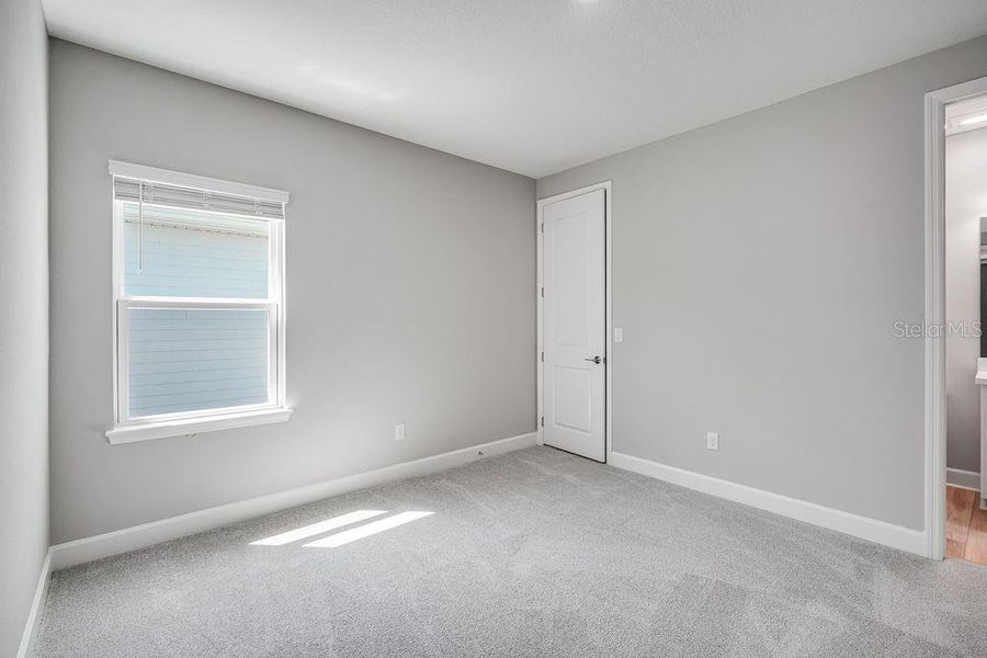 Spacious, unfurnished interior of a new home in Hammock at Two Rivers, Zephyrhills (Image 33).