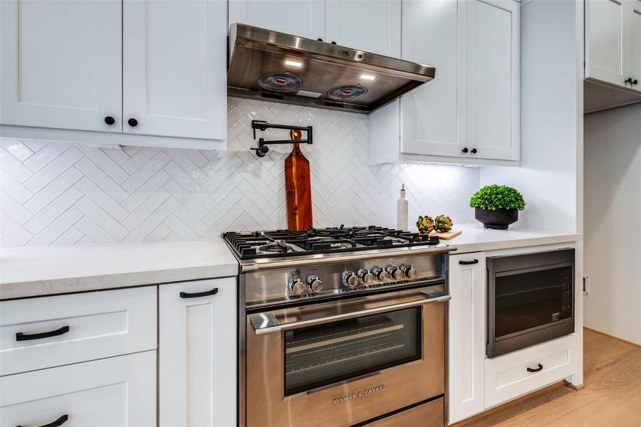 Close-up of interior finishes inside a home in , Houston (Image 21).