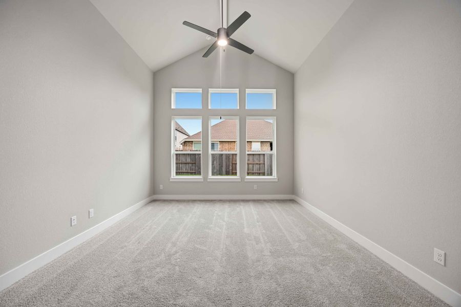 Spacious, unfurnished interior of a new home in Canterra Creek  60', Rosharon (Image 38).