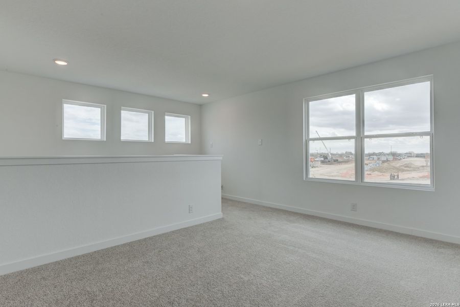 Spacious, unfurnished interior of a new home in Saddlebrook Ranch, Schertz (Image 23).