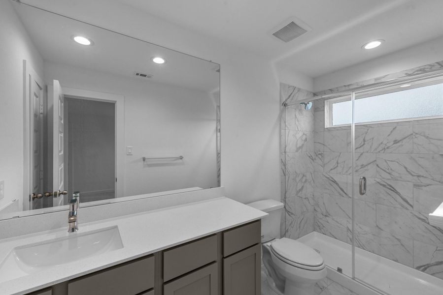 Furnished interior view inside a new home in Grand Mason Crossing, Katy (Image 11).