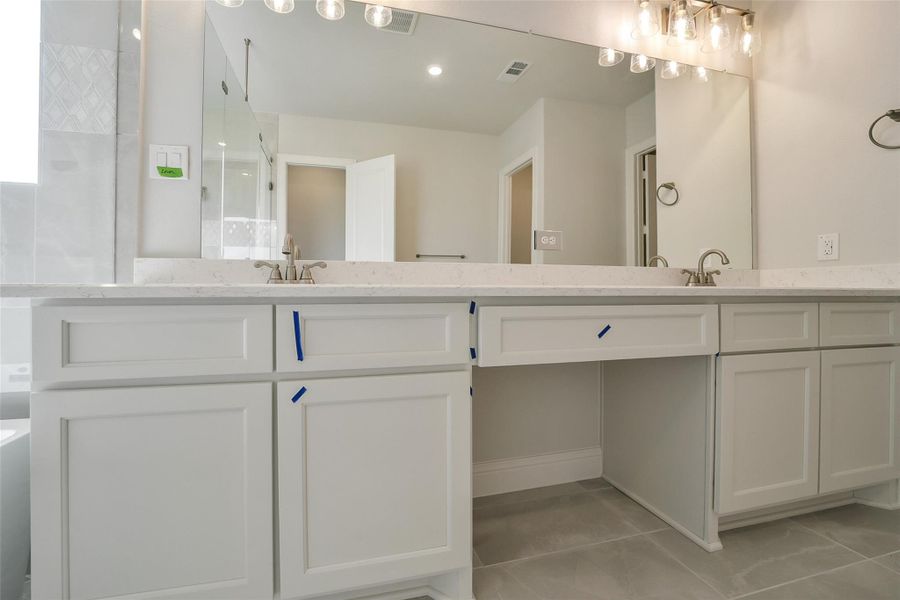 Furnished interior view inside a new home in Del Bello Lakes 60', Manvel (Image 10). Furnished interior view inside a new home in Del Bello Lakes 60', Manvel (Image 10).