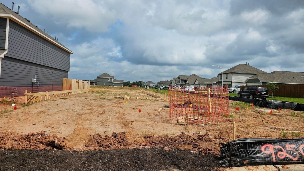 Site preparation for new homesites in Ridgeland Hills, Willis (Image 35).