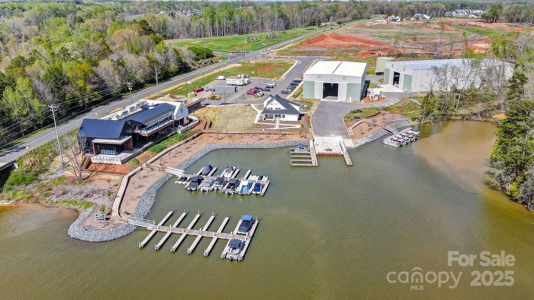 You're just moments away from the popular Drift restaurant on Lake Wylie, public boat ramps, and the Morning Star