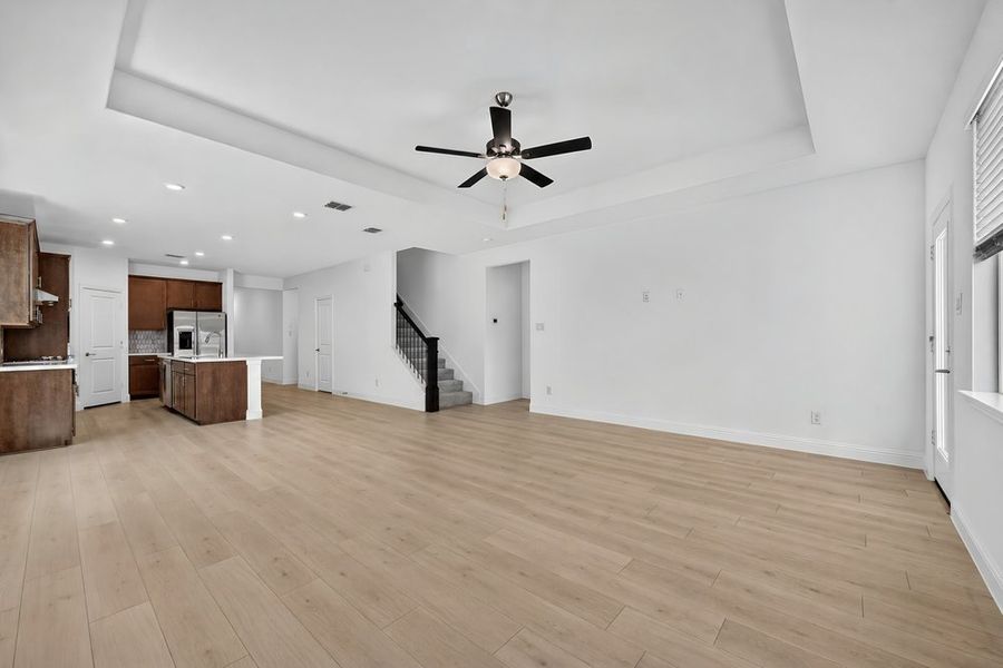 Spacious, unfurnished interior of a new home in Madero 50s, Fort Worth (Image 13).