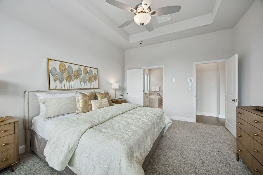 Furnished interior view inside a new home in Las Lomas, Forney (Image 10).