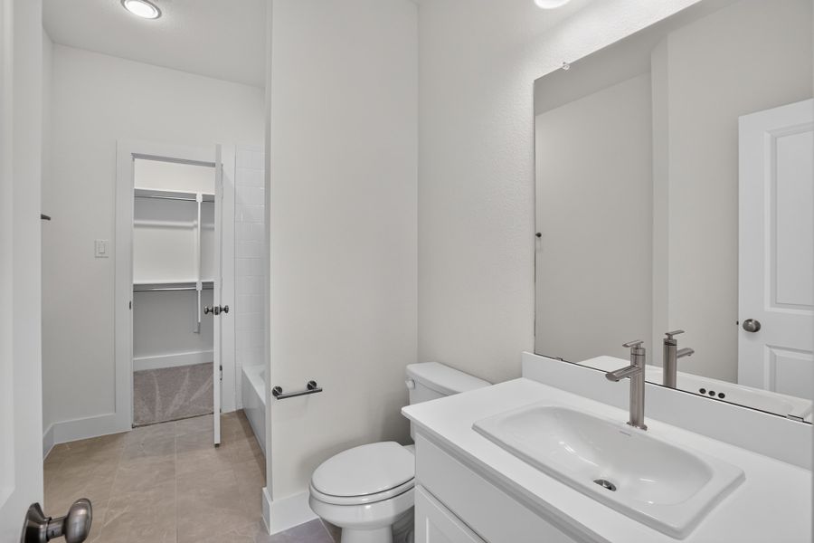 1704 Truro - Full Bathroom 1704 Truro - Full Bathroom