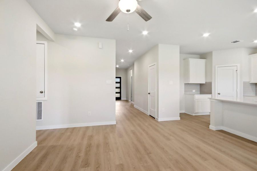 Spacious, unfurnished interior of a new home in Maple Woods, Hockley (Image 14).