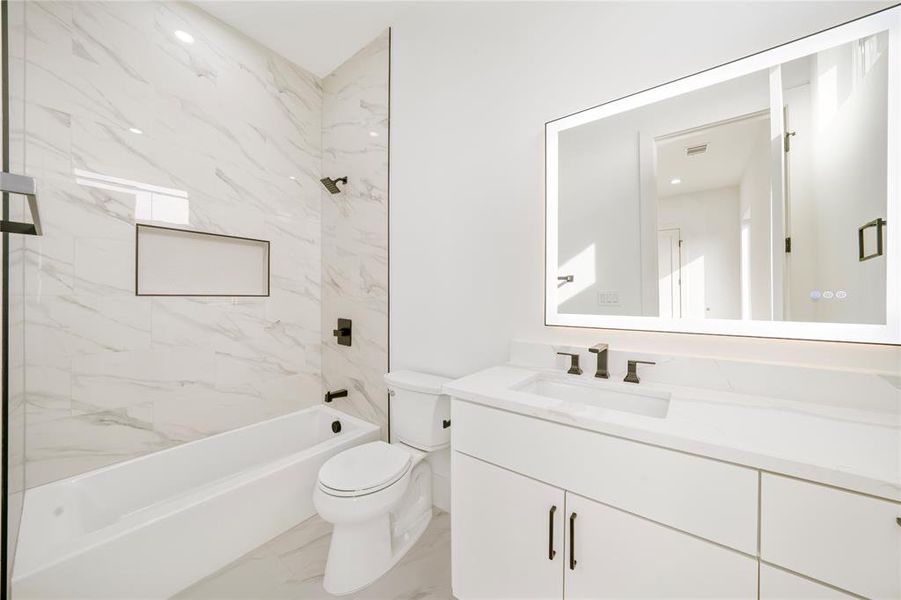 Furnished interior view inside a new home in , Heath (Image 34).