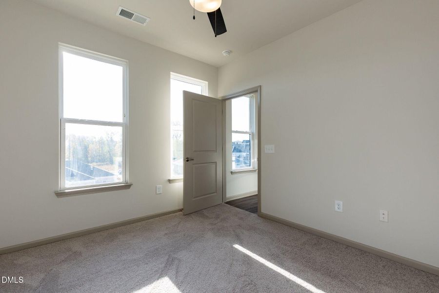 026-1920x1080-bedroom-2 026-1920x1080-bedroom-2