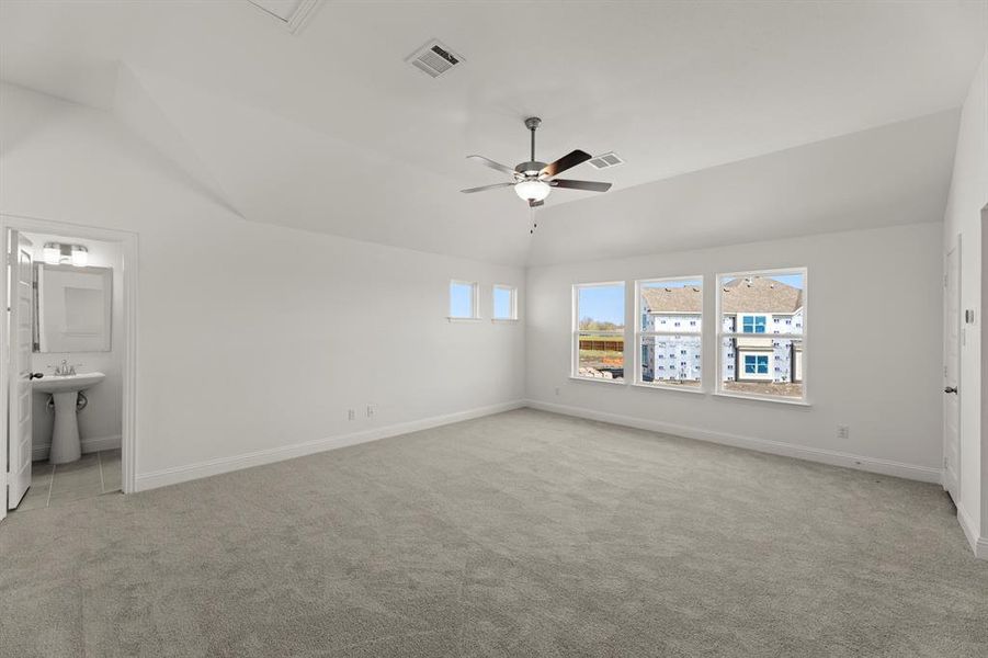 22_23. 510 Front Davis - Game