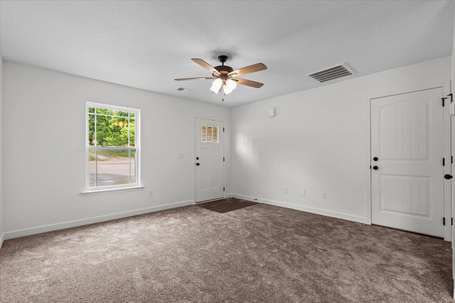 Representative unfurnished interior of a home built from the Kline by Enchanted Homes in Gentry Place, Spartanburg (Image 8).