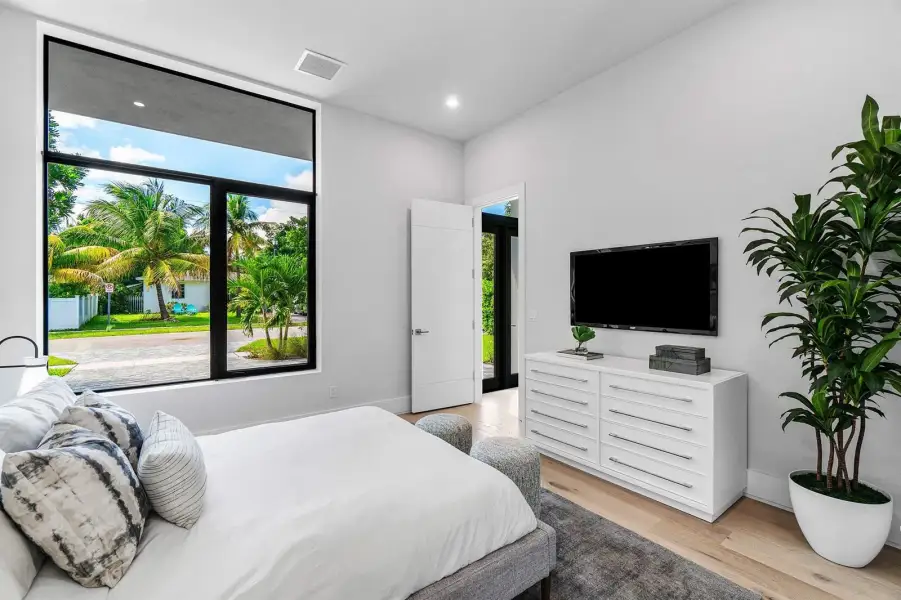043-827Southeast2ndAvenue-DelrayBeach-FL
