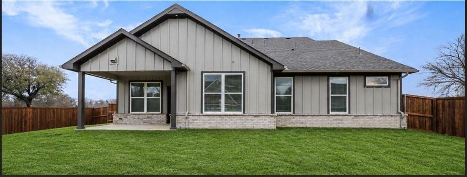 Exterior details and patio area of a home in , Sherman (Image 4).