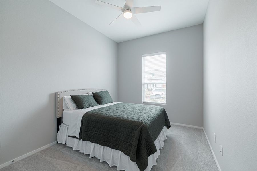 Furnished interior view inside a new home in Lago Mar, Texas City (Image 8).